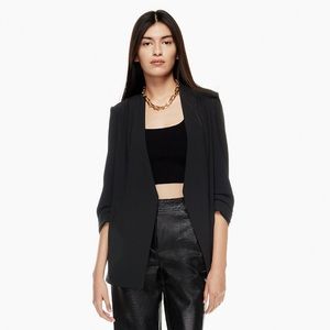 NWT Aritzia Babaton Power Hip Blazer in Black, size 6